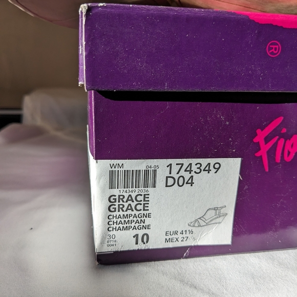 Fioni Champagne Dress Sandals, women's size 10 - Picture 2 of 4